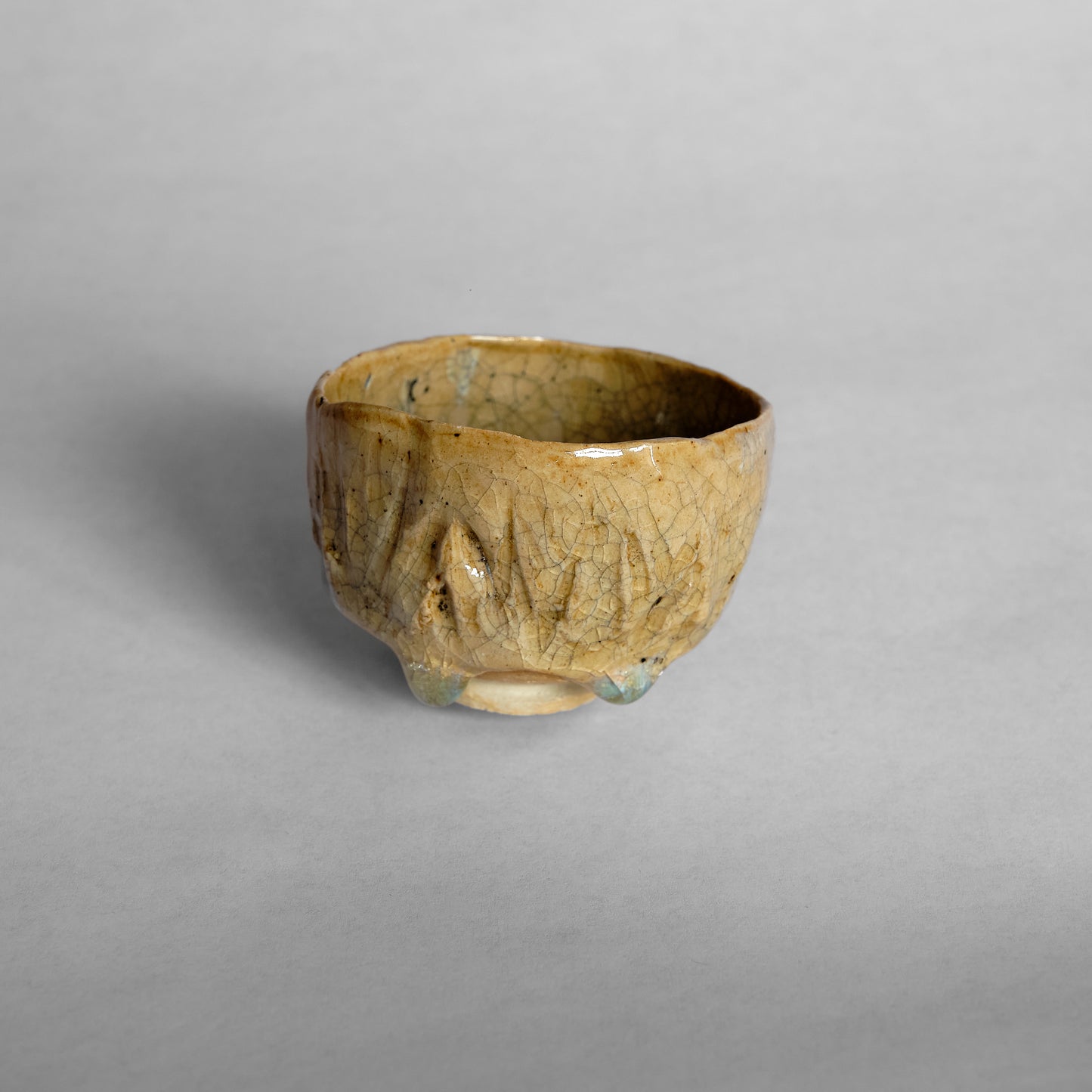 Small carved cup 034